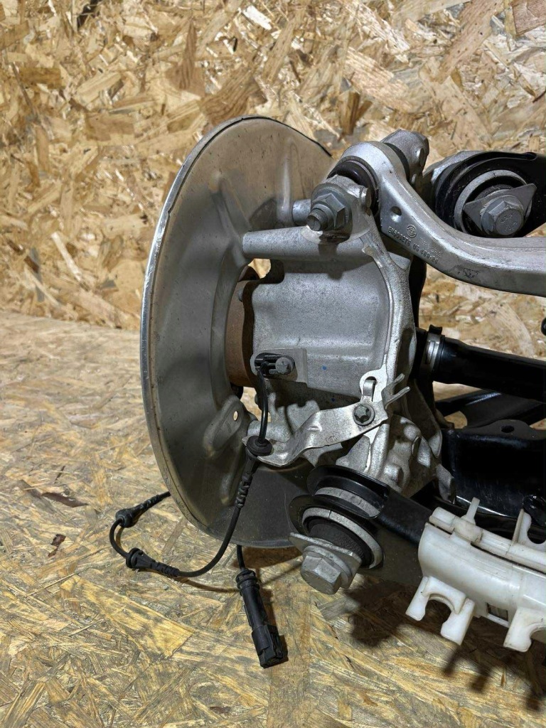 Купити Поворотний кулак ступиця важелі привідний вал ліва задній bmw x5 g05 x6 g06 23r 8km 6876653