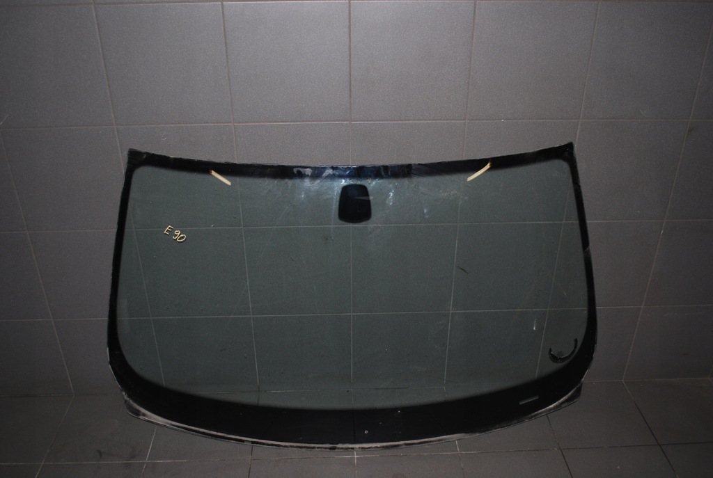 фото №1, Стекло перед bmw 3 e90