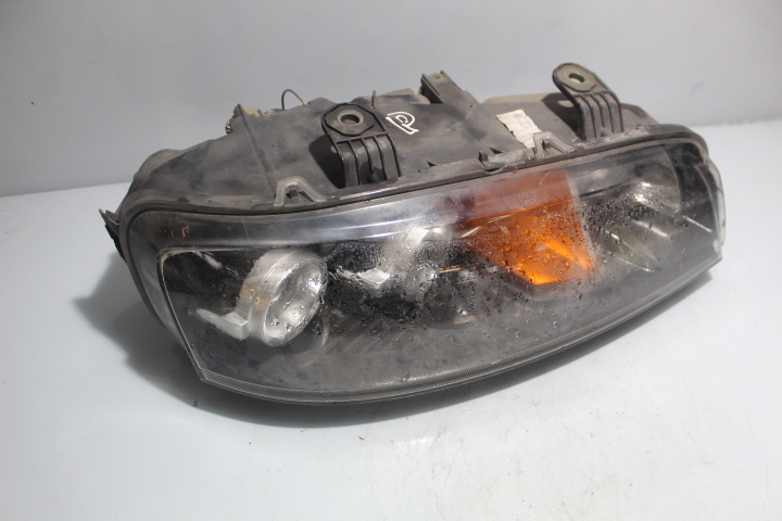 фото №1, Лампа правая передняя fiat punto ii