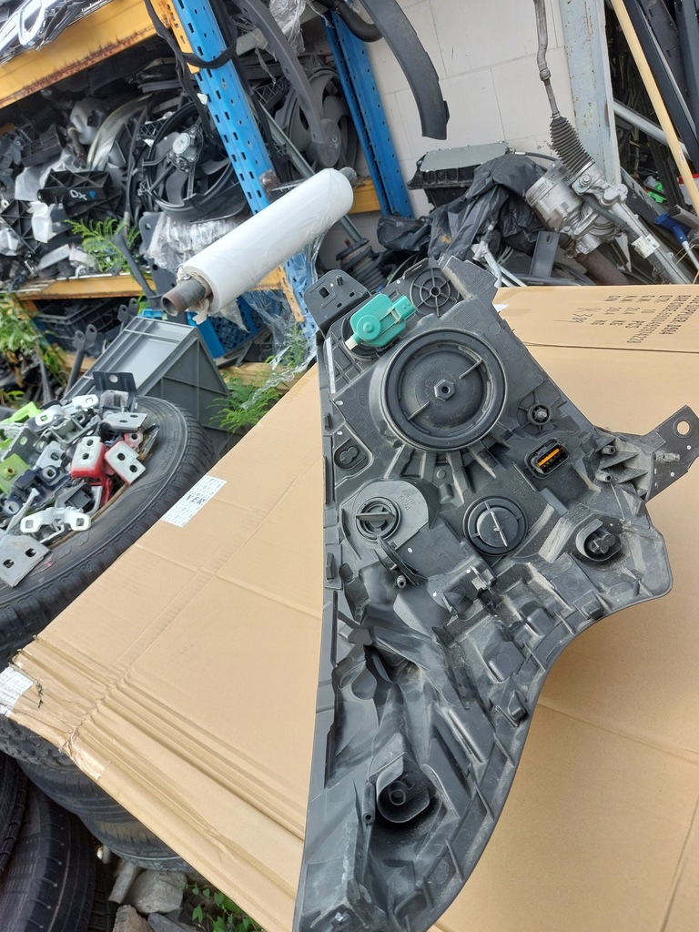 фото №8, Лампа передняя левая trafic iii nv300 14-