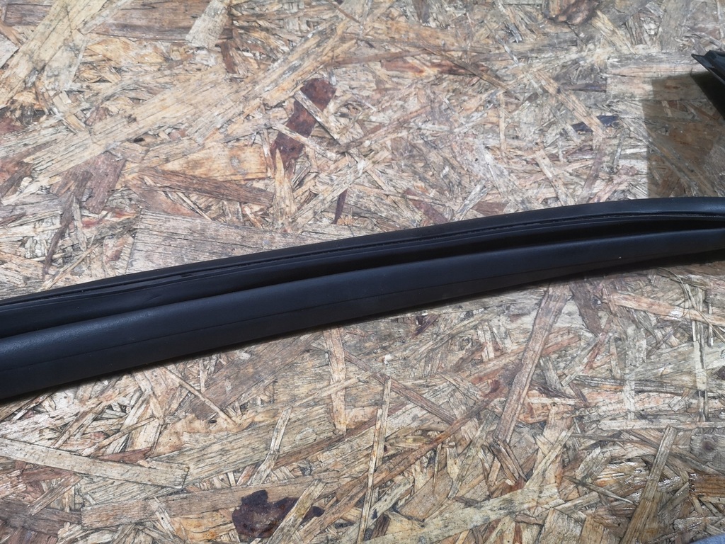 фото №6, Прокладка дверь стекло левая camaro cabrio 2016 +