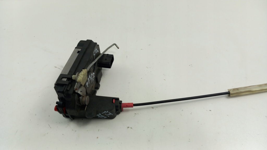 фото №1, Opel zafira b замок дверь задняя правый 5 pin