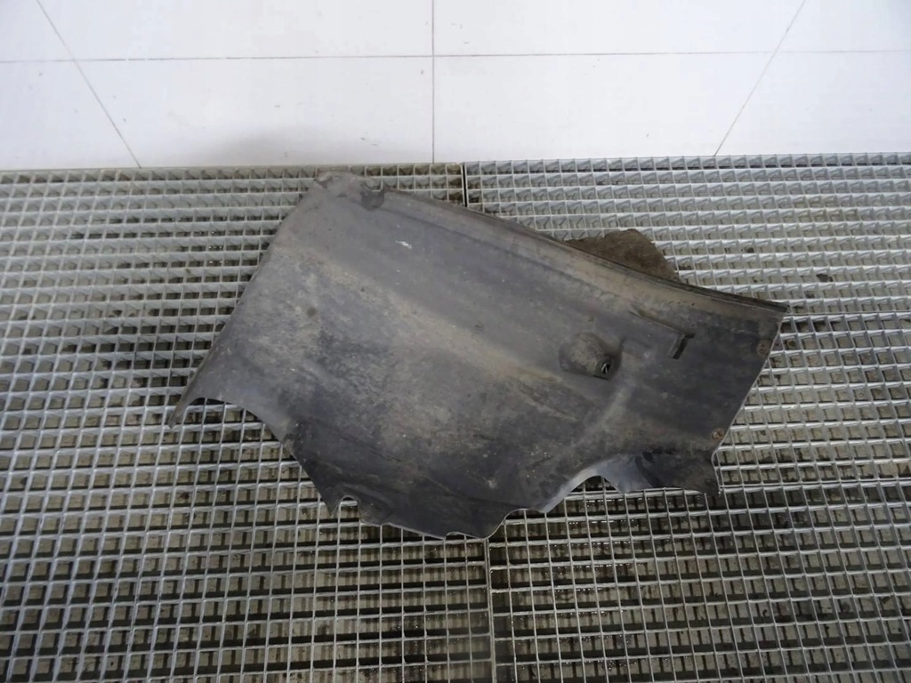 фото №4, Подкрылок правый перед часть задняя mercedes r w251