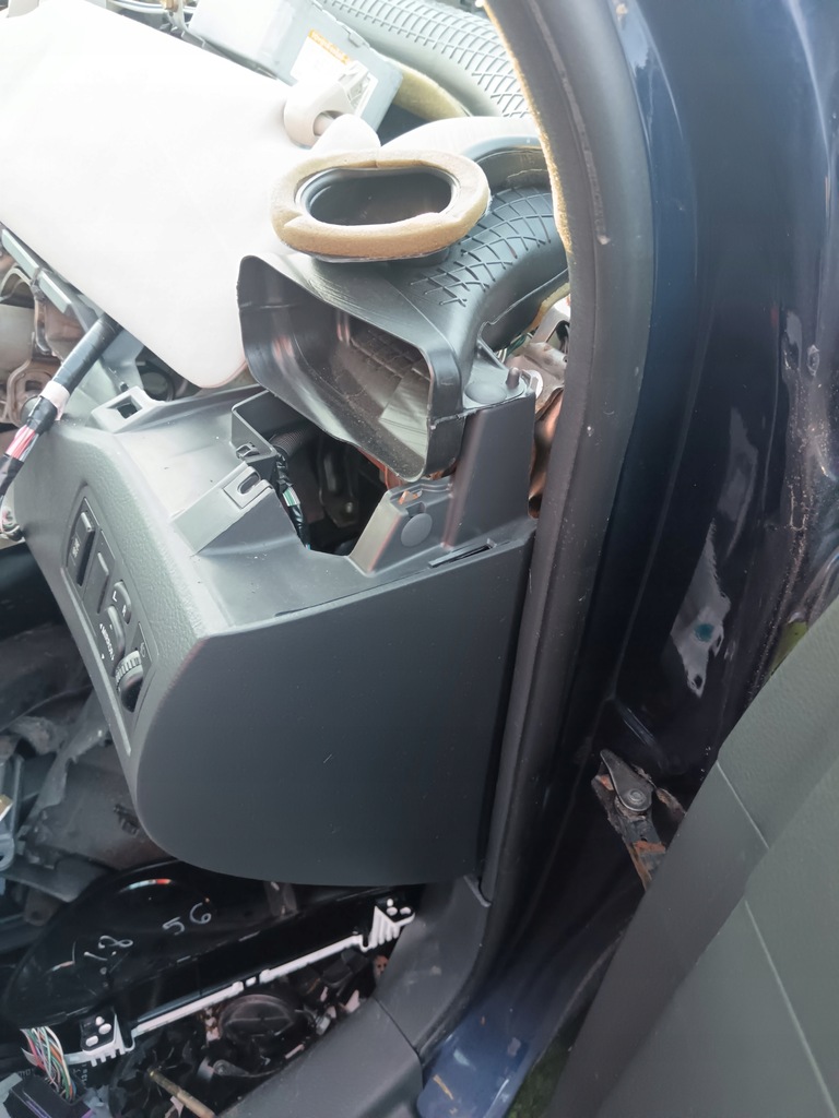 фото №15, Toyota avensis t25 sedan hb kombi прокладка дверь левая правая перед задняя