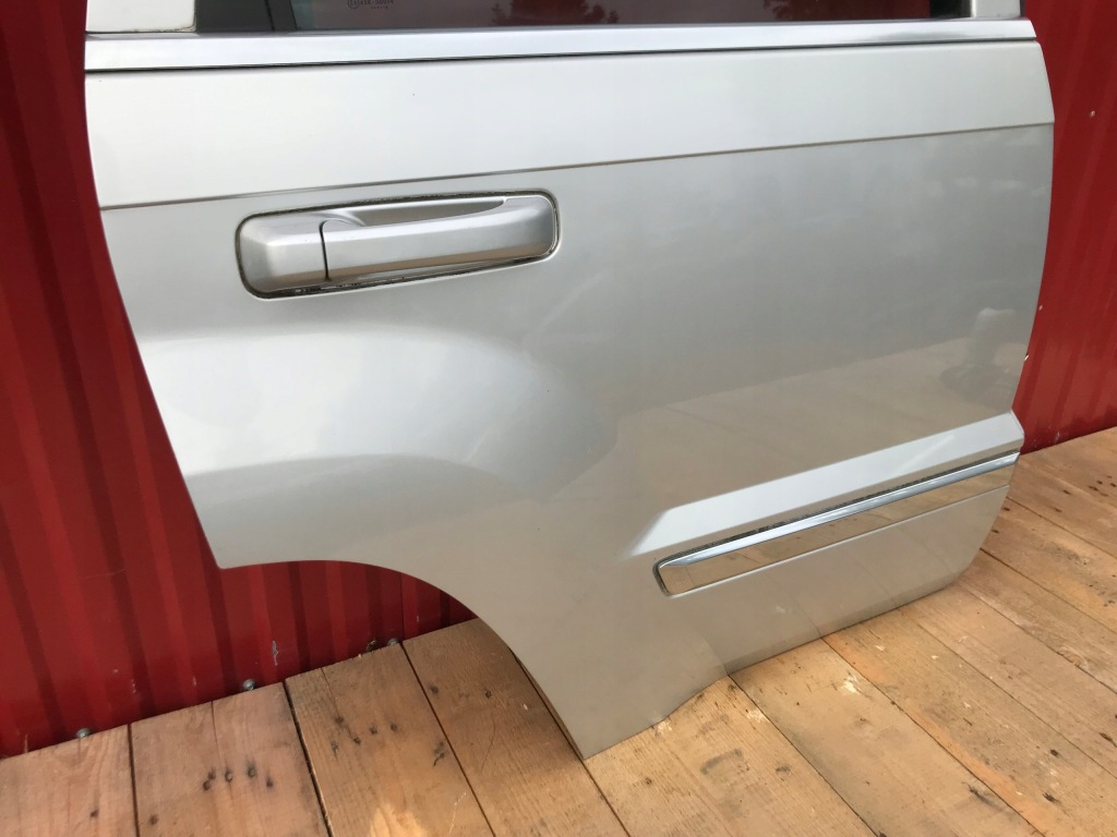 Jeep grand cherokee wk wh дверь ps2 igły w цвет Недорого