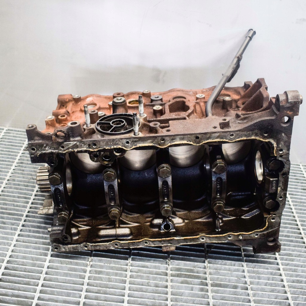 фото №5, Volvo v50 2008 блок двигуна