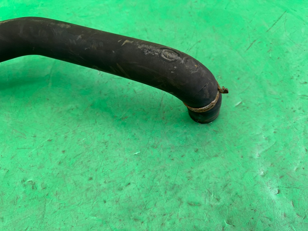 фото №7, Труба шланг гумовий елемент wąż wody охолодження wody renault megane 3 iii 1.4 tce 08-