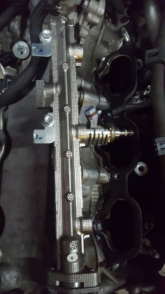 фото №1, Инжектор форсунка lexus gs 450h