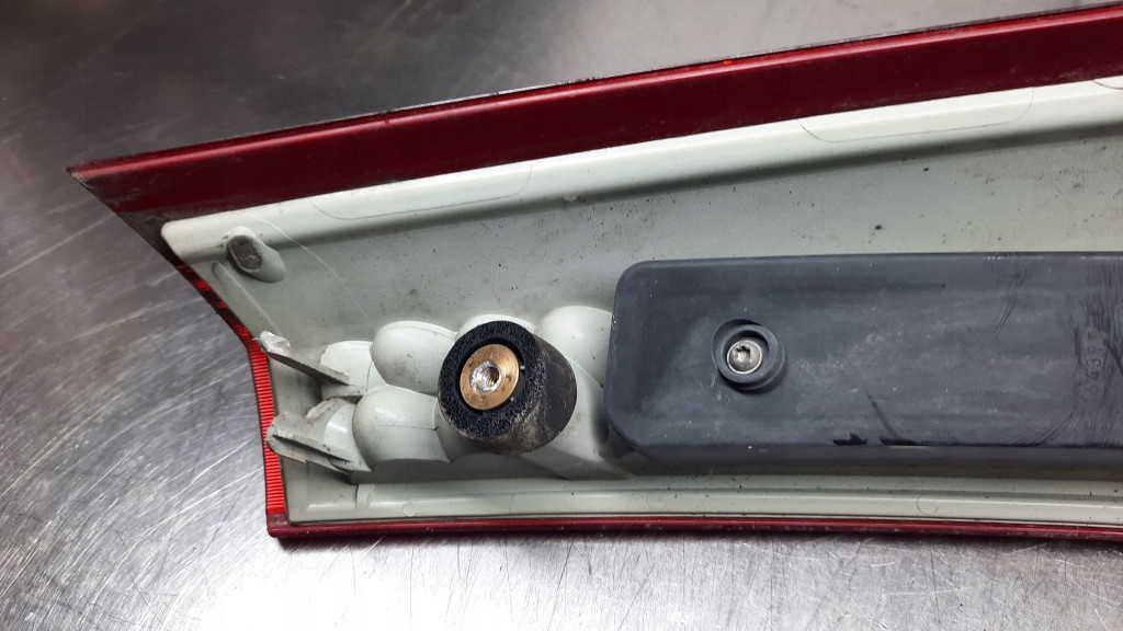 фото №9, Лампа задня задня ліва volvo v70 iii 2.5t 07r fwd