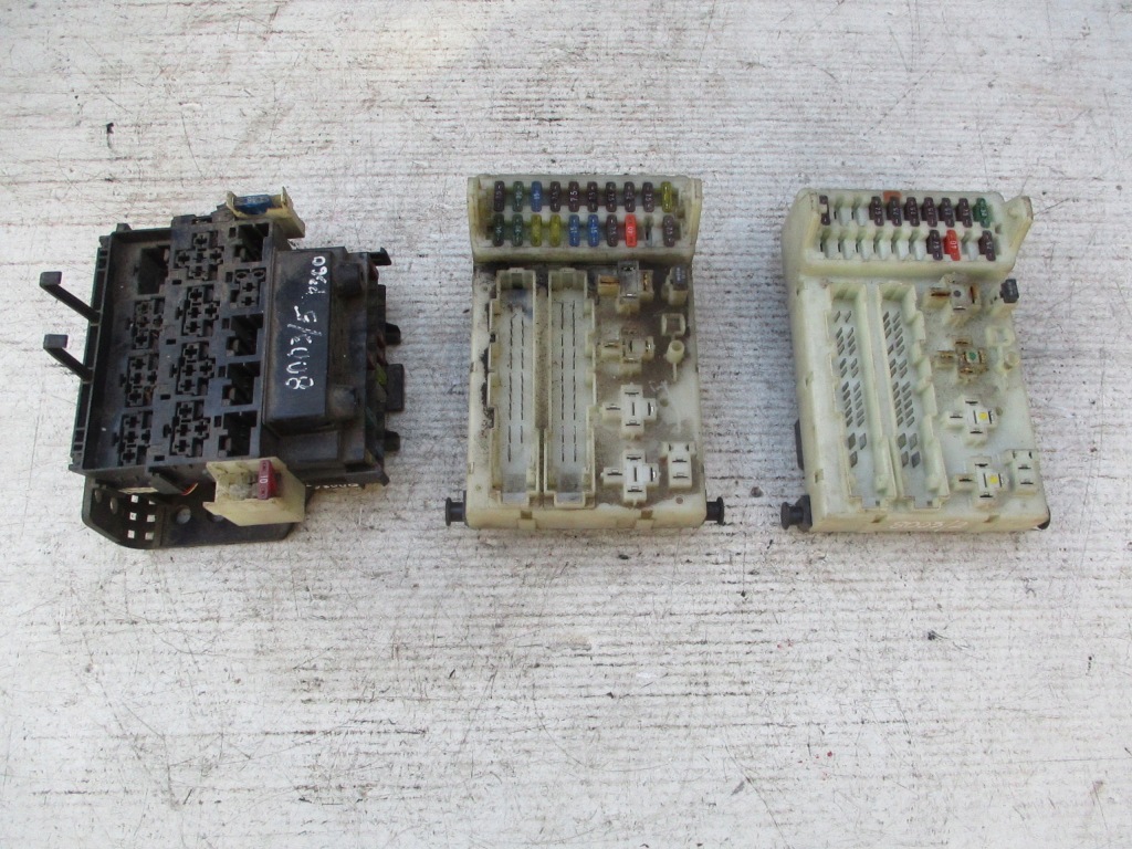 фото №1, Коробка запобіжників ford оригінальний номер 93bg14k150ad