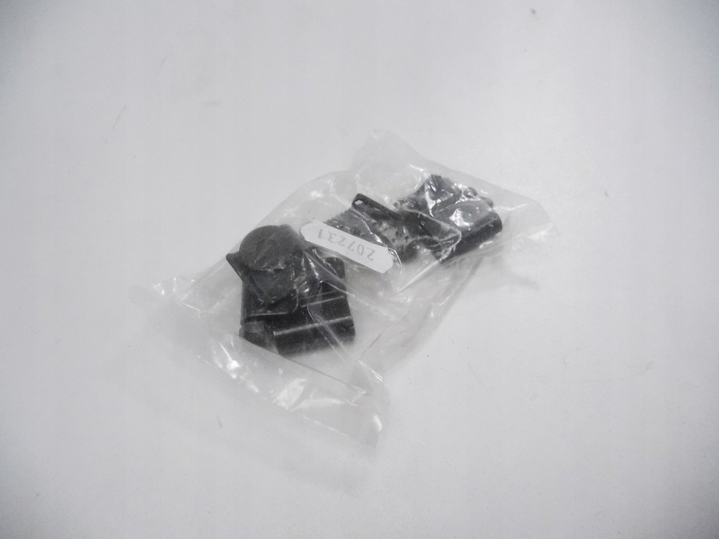 фото №7, Брызговики задняя ford focus kombi mk1 оригинальный номер 1073591