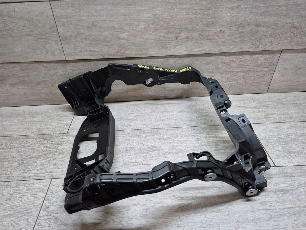 фото №7, 13904. macan панель фары лампы правый 95b805594