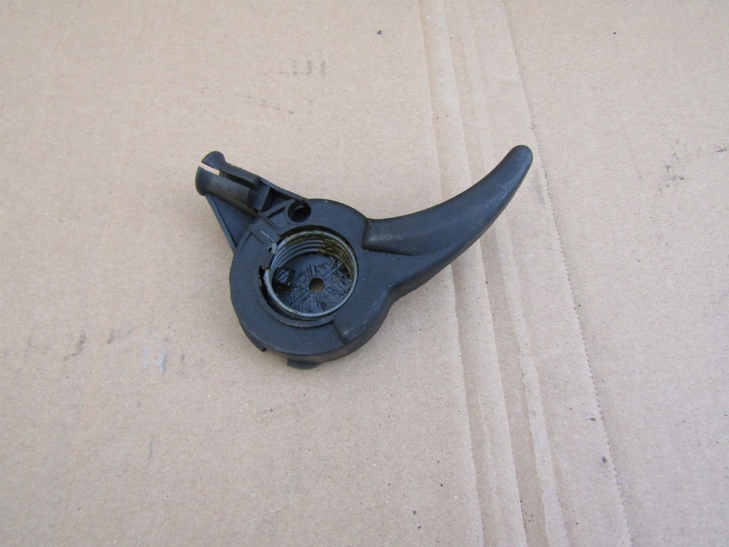 фото №1, E1 mercedes w201 190 ручка кронштейн відкривання капот