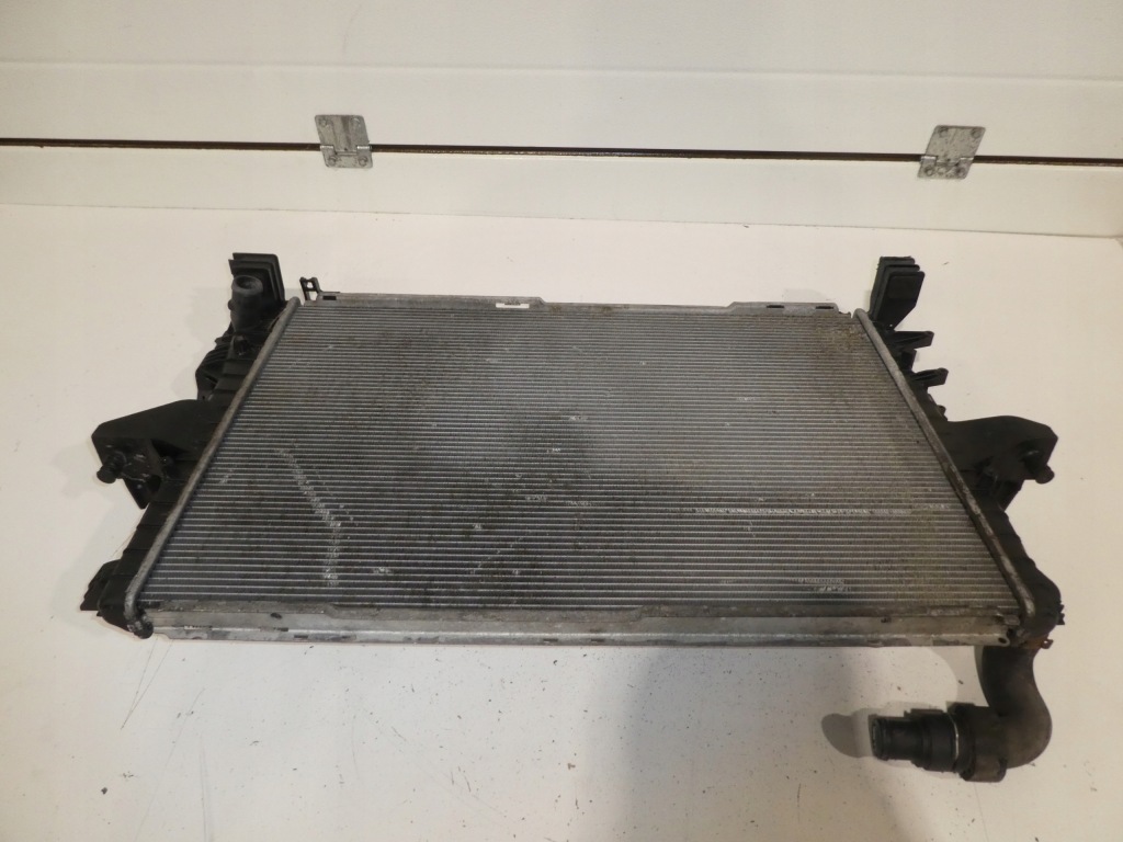 Радиатор воды vw t5 7e0121253a в Украине