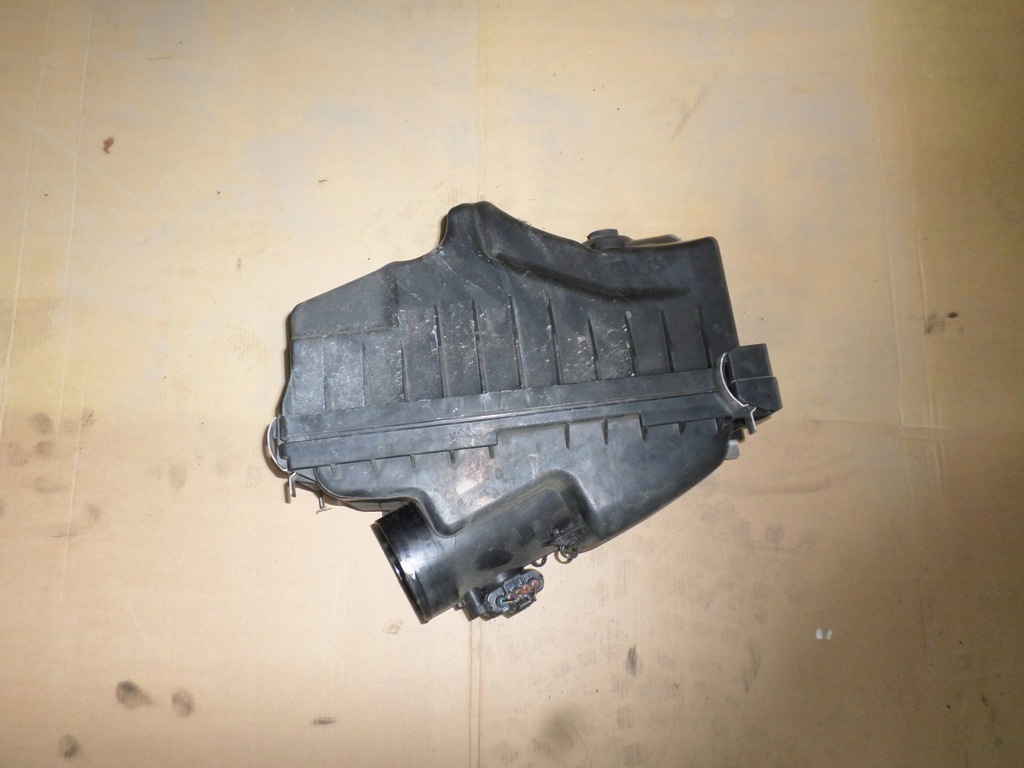 фото №1, Корпус фільтра повітря corolla verso ii 2.2 d4d