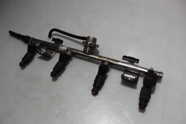 фото №1, Молдинг впрыскная mazda 6 i 2.0