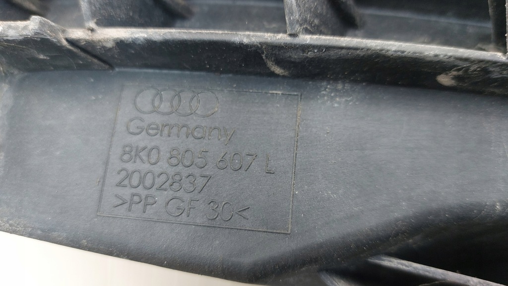 фото №7, Audi a4 b8 лампа левый перед направляющая левый перед 8k0941003a 8k0805607l 07-11r