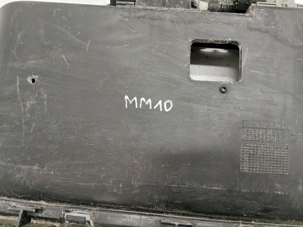 фото №9, Решітка бампера задня renault twingo iii 14-