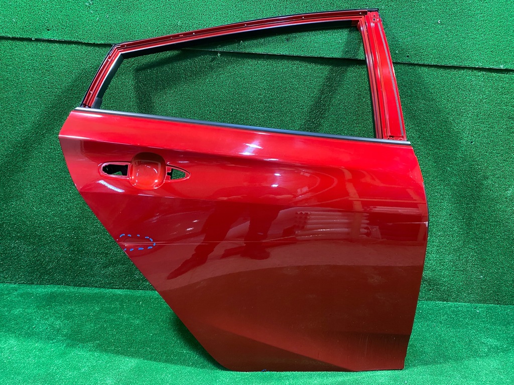 фото №1, Toyota prius iv 2015-2023 дверь правый задняя задние правое