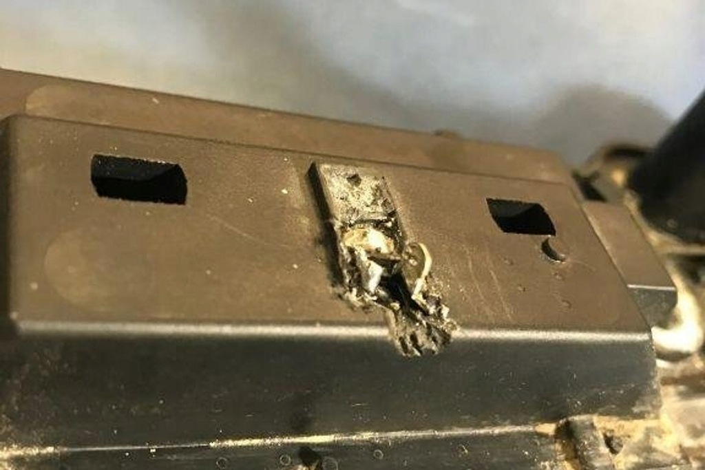 фото №10, Подсветка номера регистрационного vw golf plus 5m1, 521 1t0827574l 2.0l