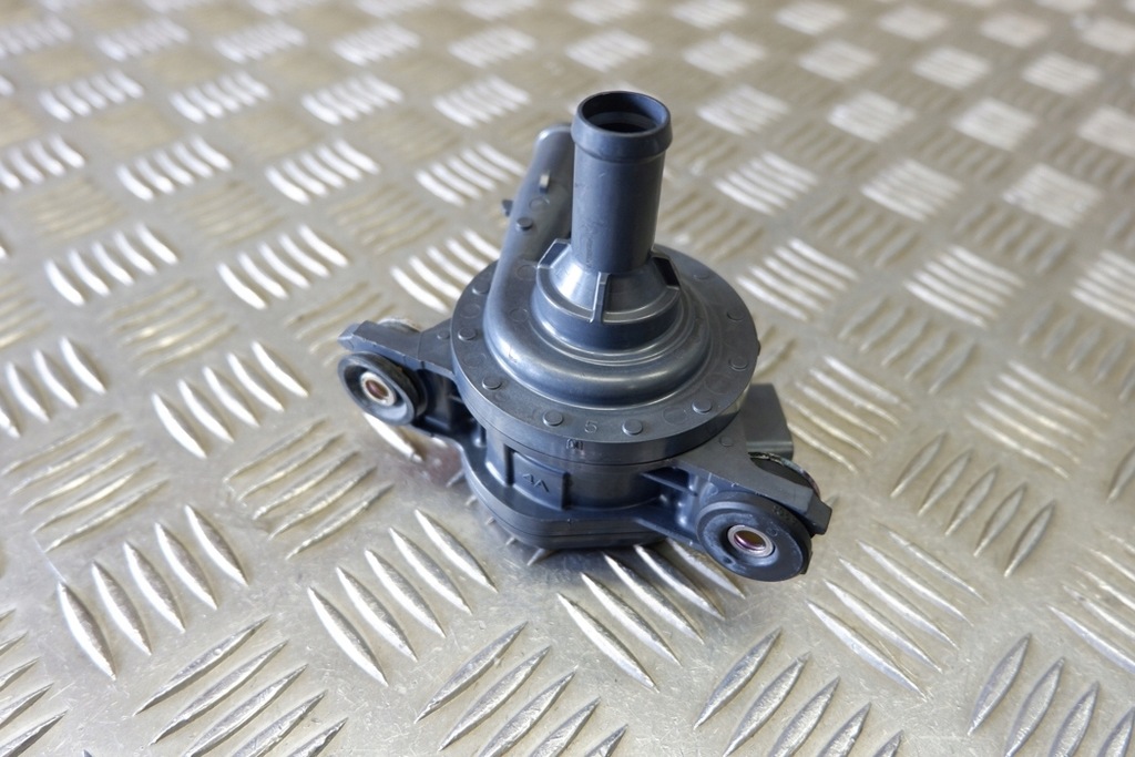 фото №8, Моторчик циркуляция wody toyota yaris _p21_ g904052020 1.5l hybrid 85kw 2022