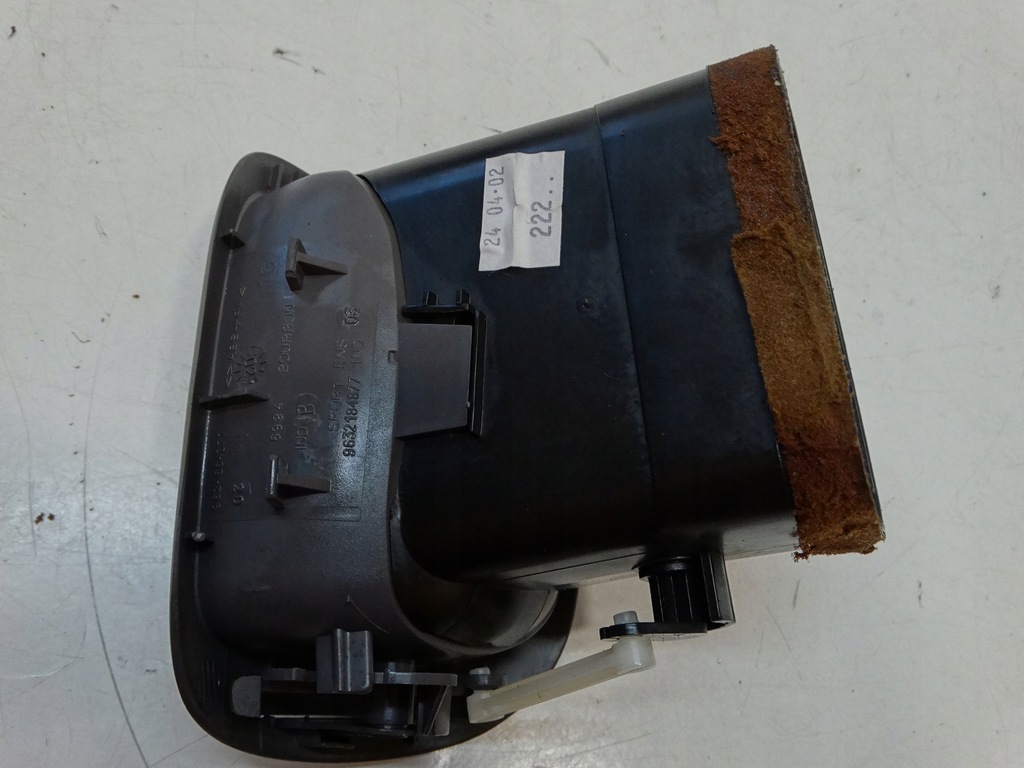 фото №9, Решётка обдув peugeot оригинальный номер 9632184877