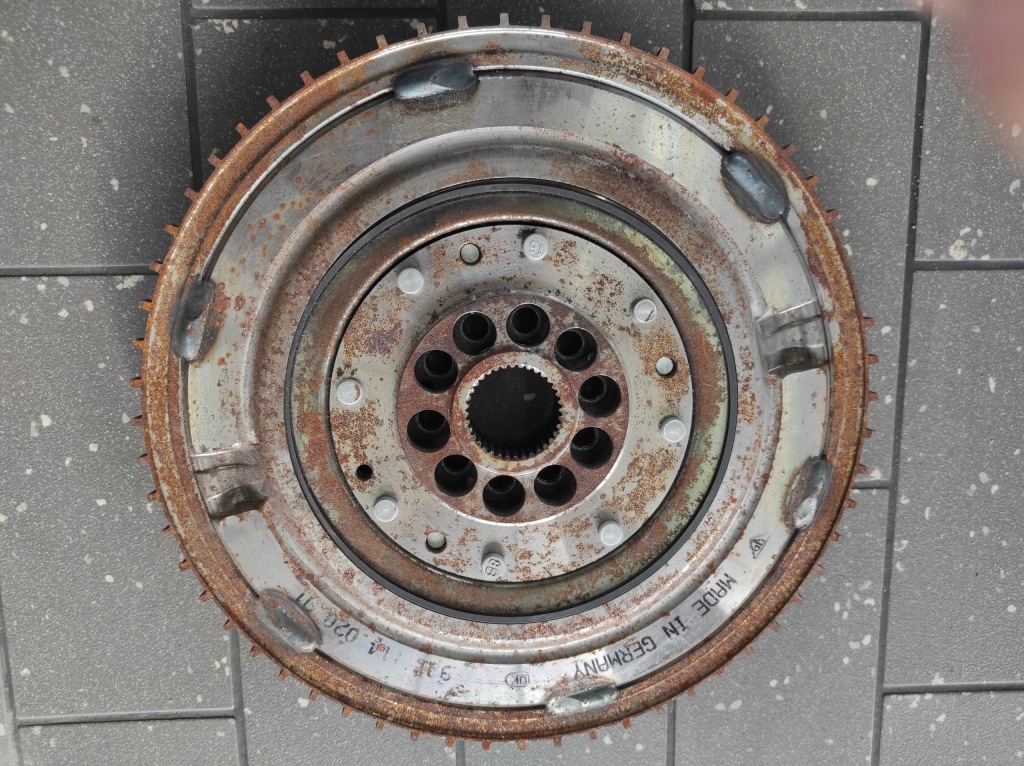 Купити Колесо двомасовий porsche cayman boxster 991