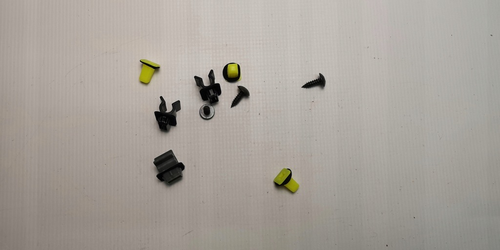 фото №6, Лампа лівий задня mitsubishi space runner ii 99-02