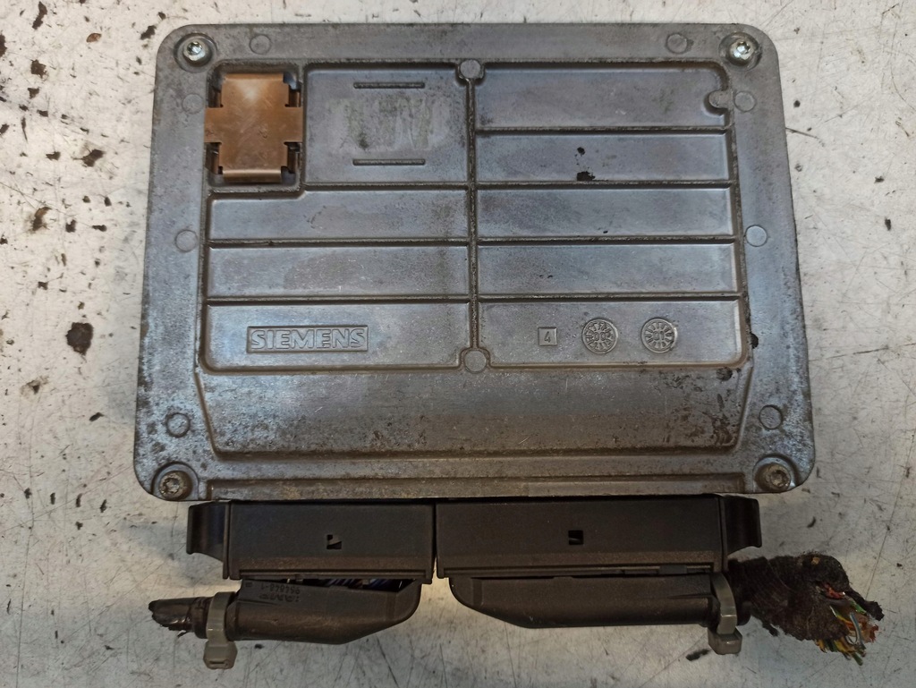 фото №8, Audi a3 8l бортовой компьютер блок управления двигателя 06a906033j 5wp4003801 simos3.3a