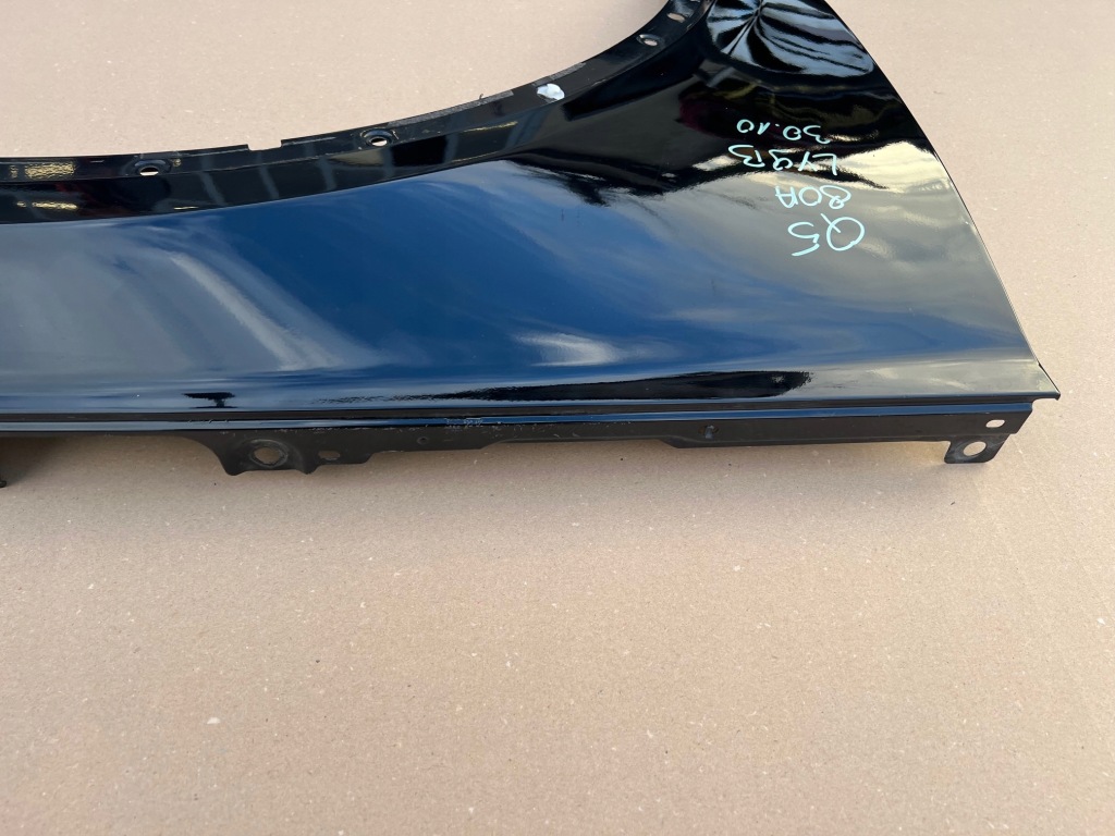 Audi q5 80a крыло  правый  передний правый  перед ly9b Доставка