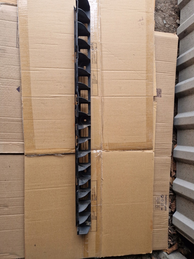 фото №6, Skoda rapid направляющая бампера задняя 5jh807863