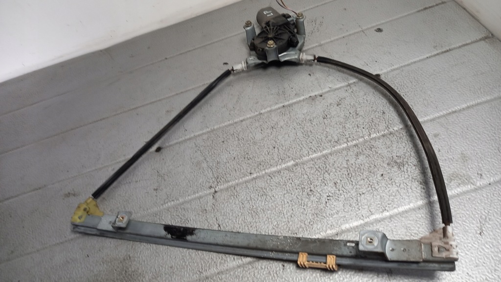 фото №1, Підйомник скло лівий перед renault clio iii 06r