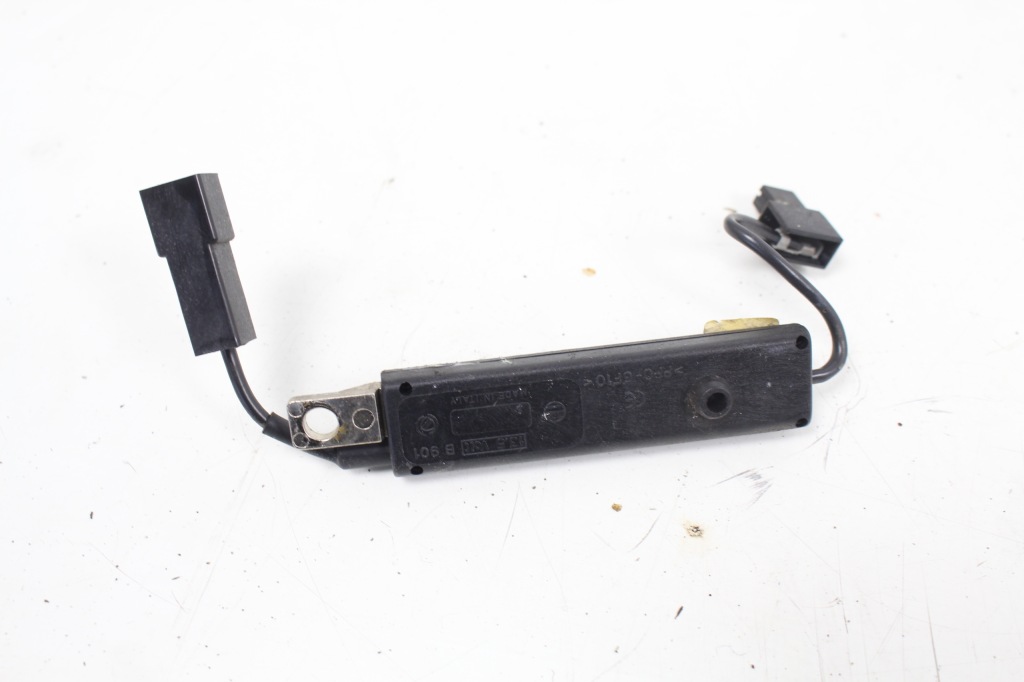 фото №1, Антена підсилювач maserati 3200gt 98-02