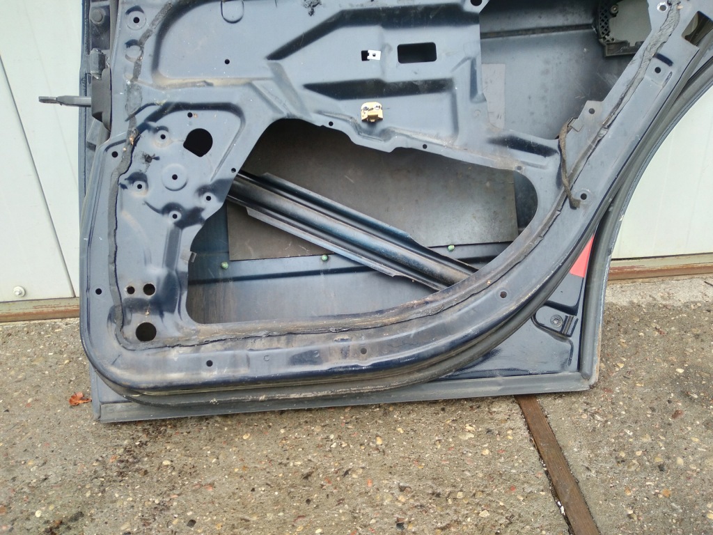 Bmw e39 седан дверей праве  задній orientblau Недорого