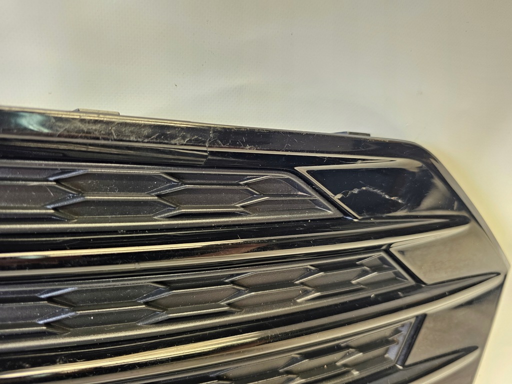 фото №8, Решётка бампера правая audi q3 8u s-line lift 8u0807681k 2011-2018 оригинал