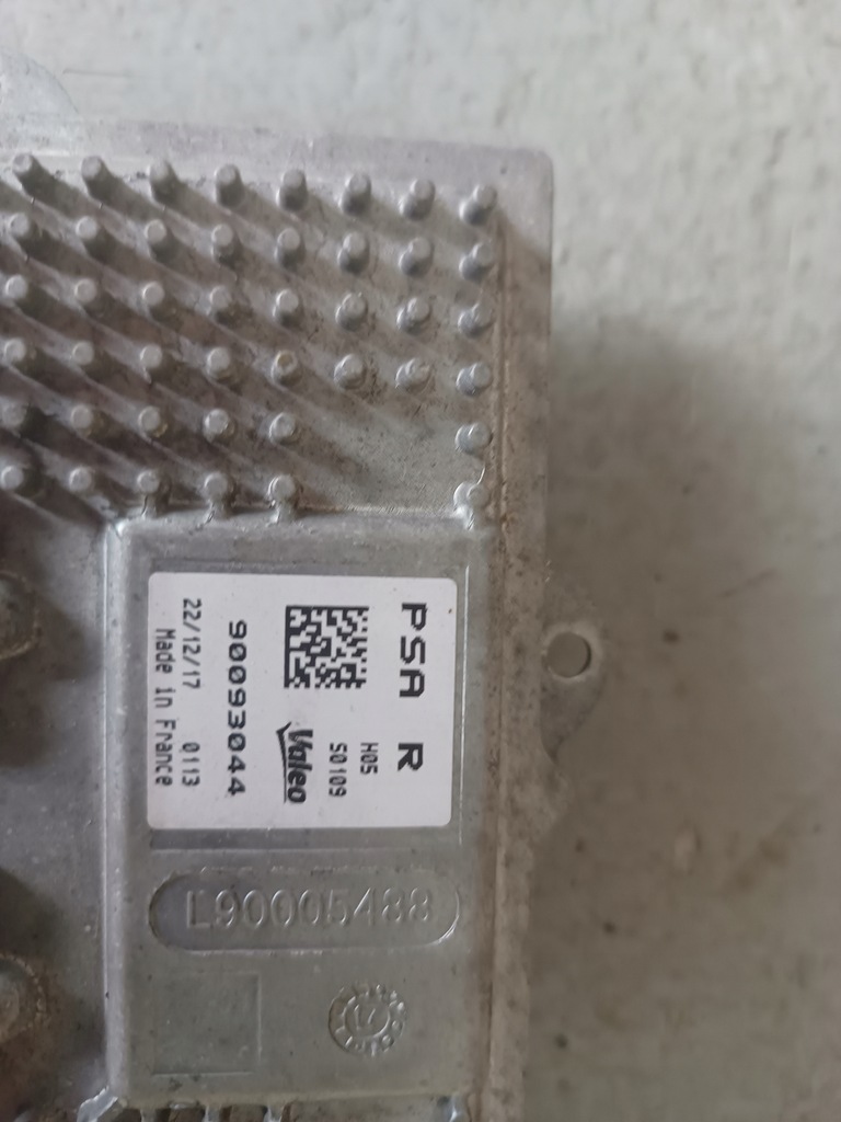 фото №3, Peugeot 3008 ii преобразователь модуль led 90093044