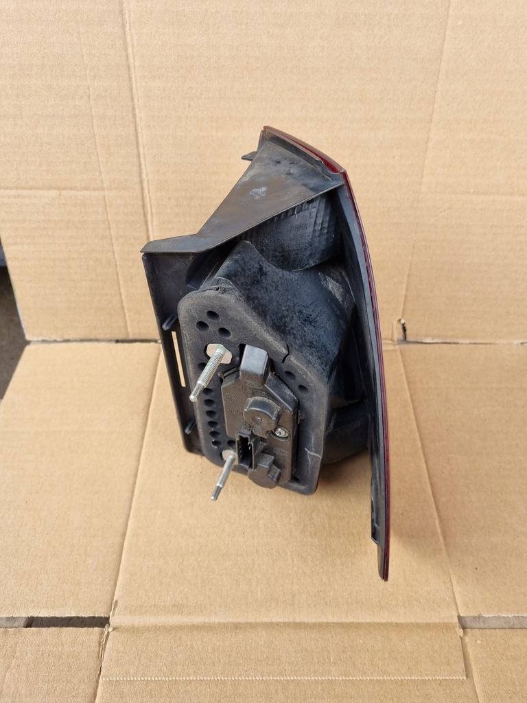 фото №6, Ford galaxy mk3 10r 5d лампа левая задняя 162455