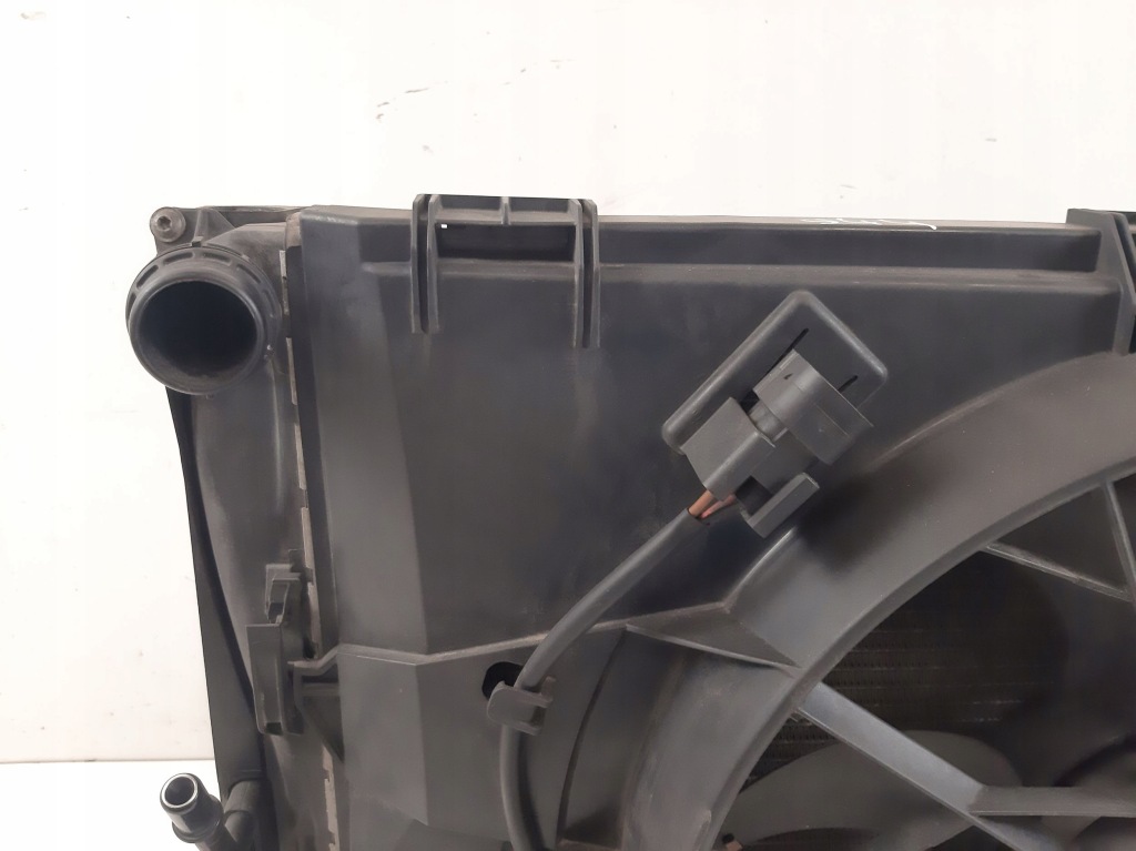 2010 bmw 3 e92 e93 комплект радиатор 9538380 Доставка