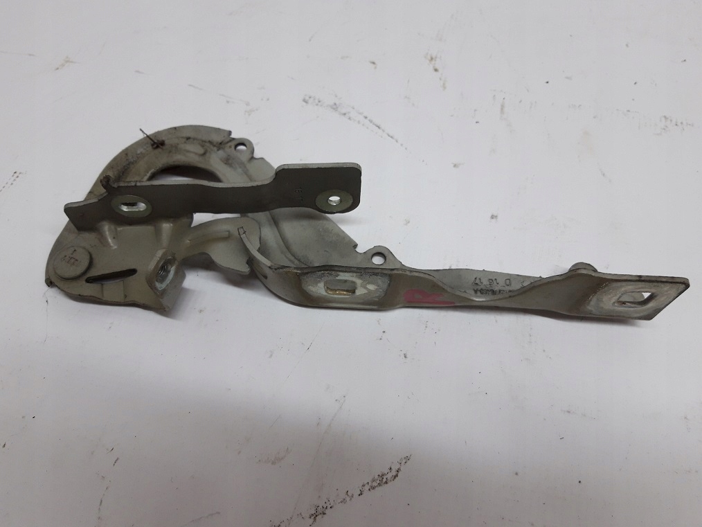 фото №1, Citroen c3 iii 16- петля капот правий