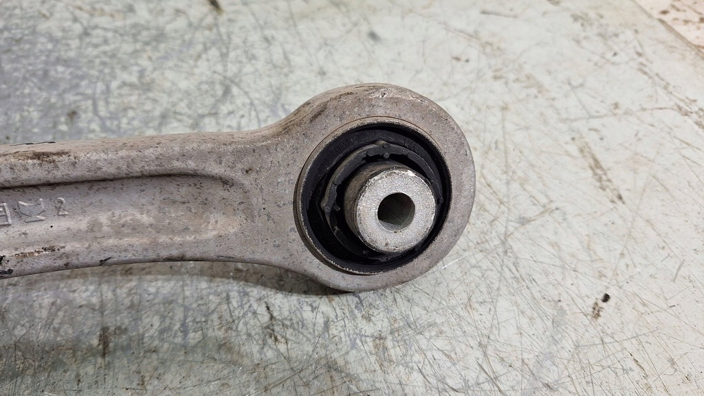 фото №6, Важіль передній правий нижній перед 4f0407151a audi a6 c6