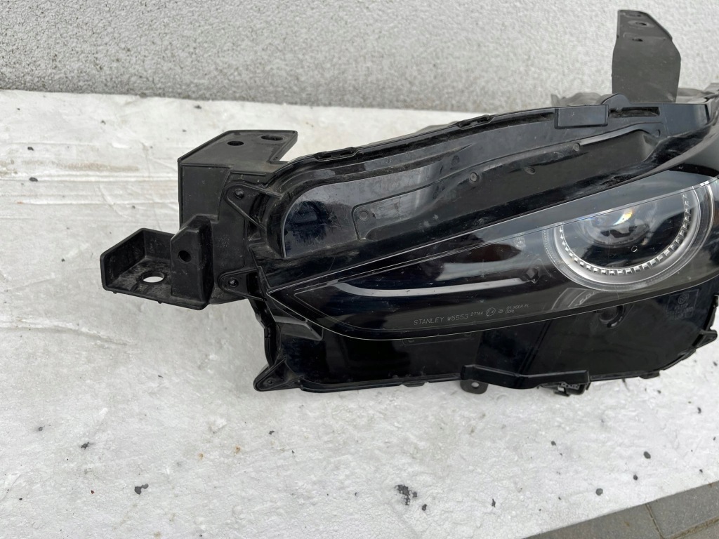 Фара правый  левая mazda cx30 cx-30 full led Цена