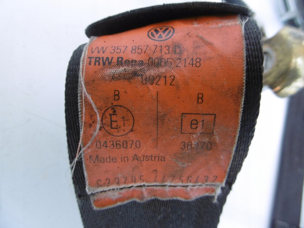 фото №9, Pas безопасности клипса поперечина задняя vw passat b4