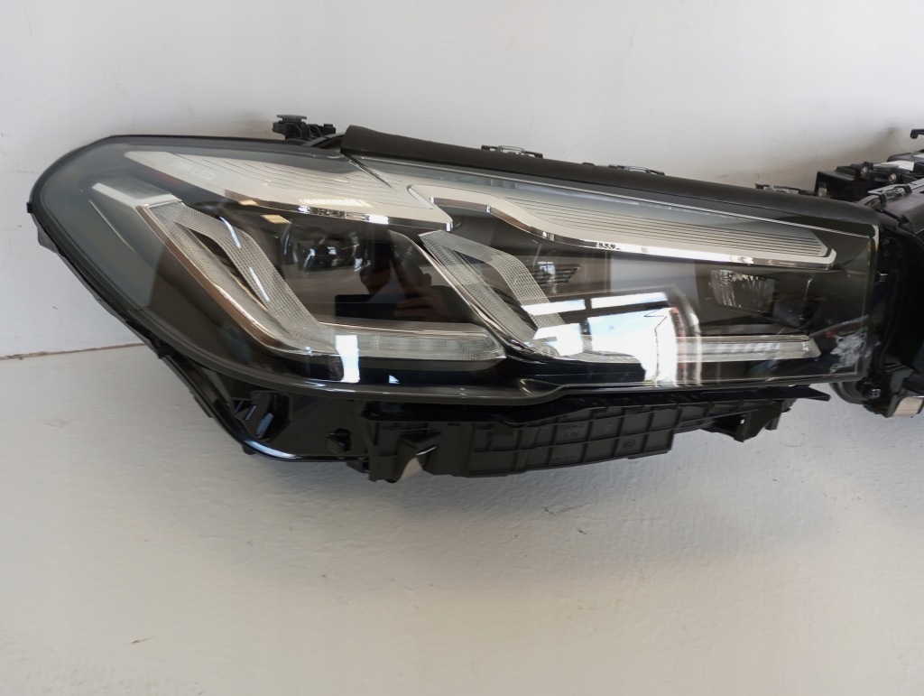 фото №6, Лампа левая full led bmw 5 g30 g31lift lci 9479265