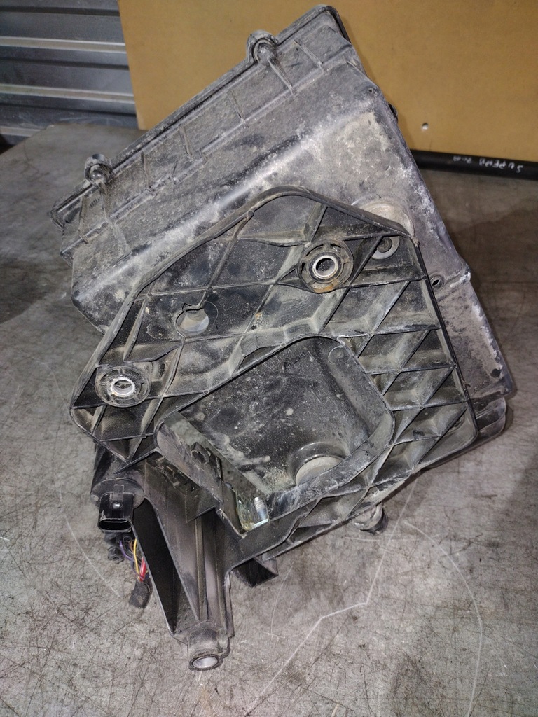 фото №5, Корпус фильтра воздуха 6c0129601k skoda rapid