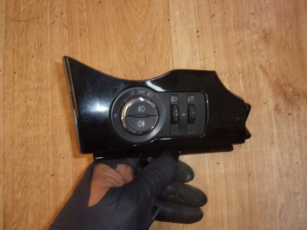 фото №1, Chevrolet orlando выключатель света панель