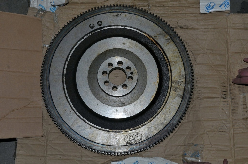 фото №1, Bf 20090390400 колесо маховик