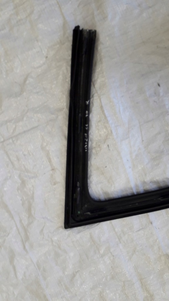 фото №14, Напрямна скло 6l3837432k seat ibiza iii 3