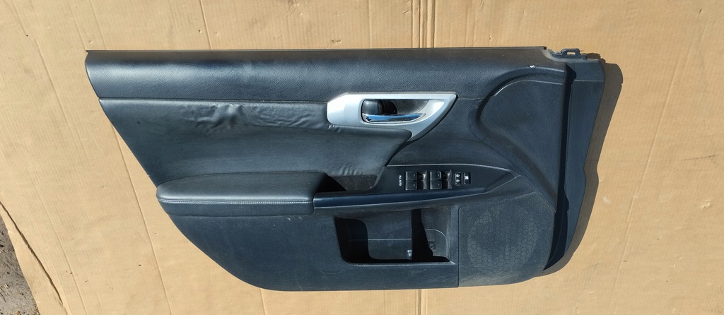 фото №1, Обшивка оббивка двері лівий перед lexus ct200h ct 200h 11r-