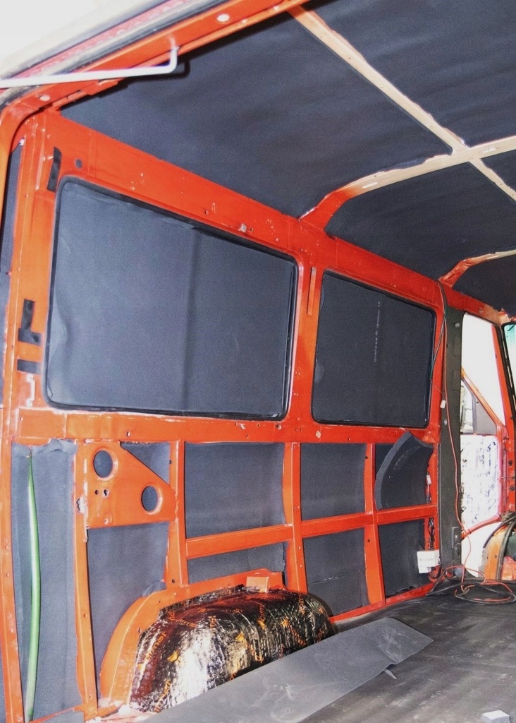 Wygłszenie мат піна з klejem 40mm wyciszająca gruba izolująca termicznie Оригінал