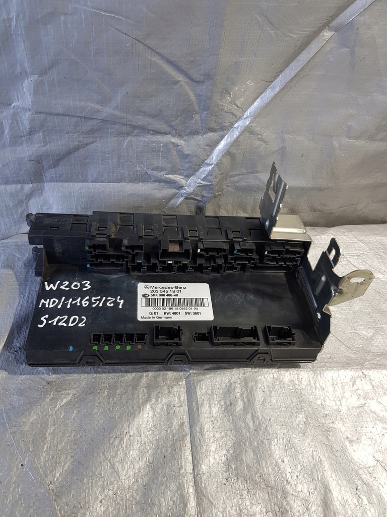 фото №1, Коробка предохранителей модуль sam 2035451801 mercedes w203